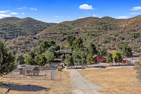 9650 Lost Valley Ranch Rd, Leona Valley, CA 93551