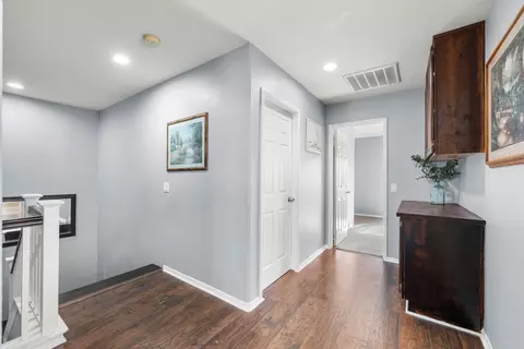 Entry Way - 3105 Ave K 2 E, Lancaster, CA 93535 photo 4 of 5