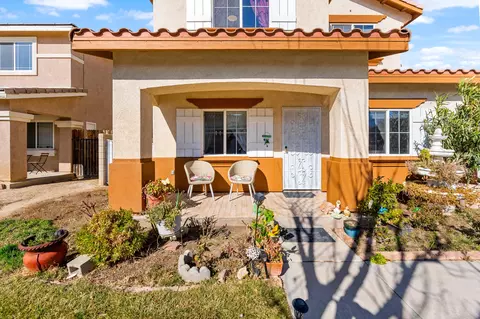 Exterior - 3105 Ave K 2 E, Lancaster, CA 93535 photo 7 of 8