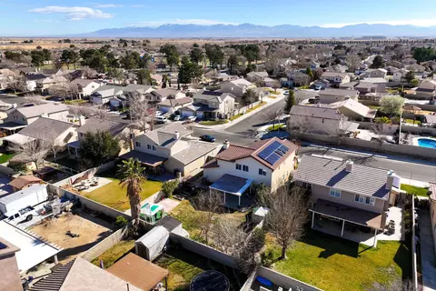 View/Area - 3105 Ave K 2 E, Lancaster, CA 93535 photo 3 of 4