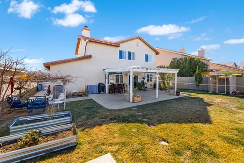 Exterior - 3105 Ave K 2 E, Lancaster, CA 93535 photo 6 of 8