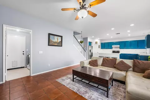 Entry Way - 3105 Ave K 2 E, Lancaster, CA 93535 photo 3 of 5