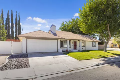 1718 Ave K 10 W, Lancaster, CA 93534