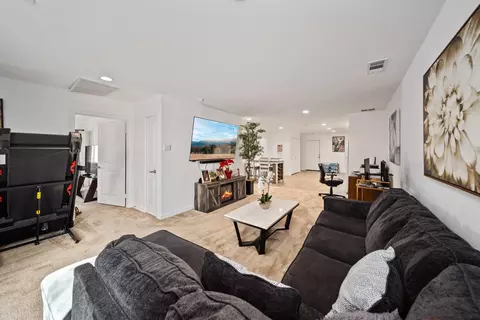106 Glory Pl, Palmdale, CA 93550 photo 8