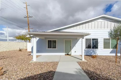 106 Glory Pl, Palmdale, CA 93550