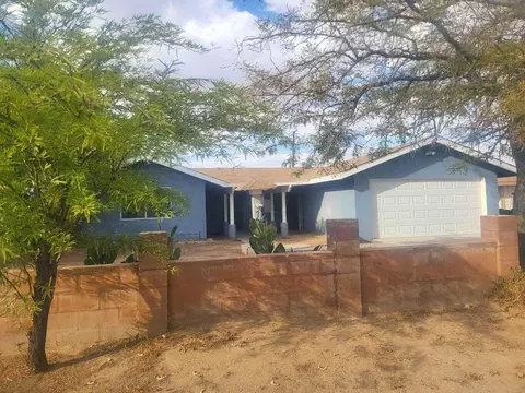 7605 Xavier Ave, California City, CA 93505
