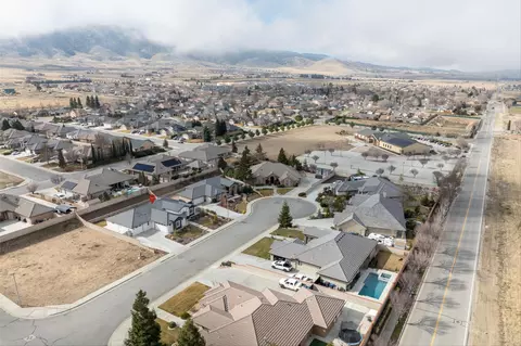 View/Area - 410 Rosehaven Ln, Tehachapi, CA 93561 photo 3 of 6