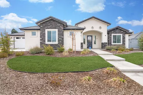 Exterior - 410 Rosehaven Ln, Tehachapi, CA 93561 photo 2 of 4