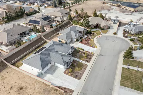 View/Area - 410 Rosehaven Ln, Tehachapi, CA 93561 photo 2 of 6