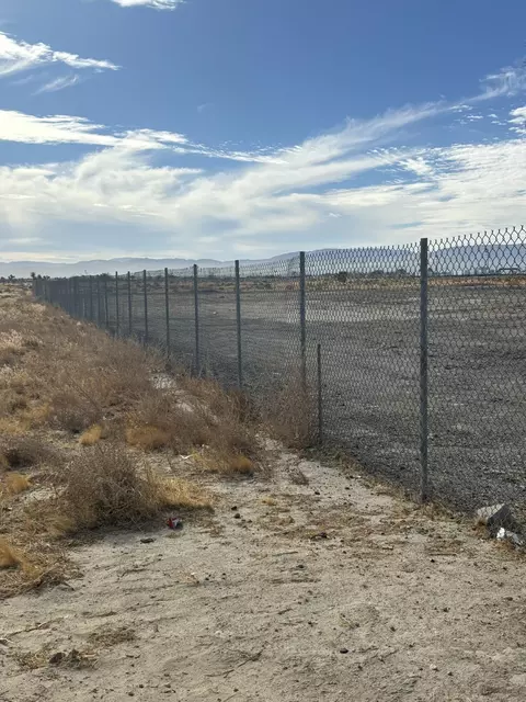 000 Division Ave F Ave E, Lancaster, CA 93535 photo 2