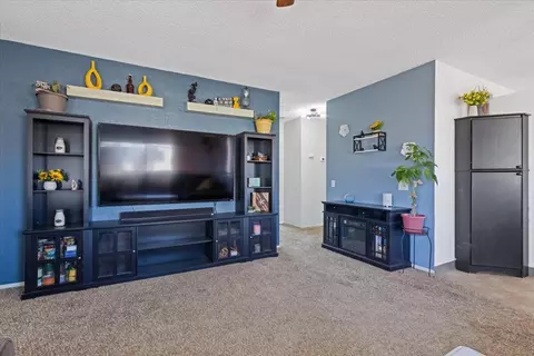 21671 Foothill Dr, Tehachapi, CA 93561 photo 6