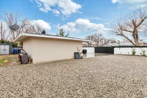 1243 Ivyton St W, Lancaster, CA 93534 photo 28