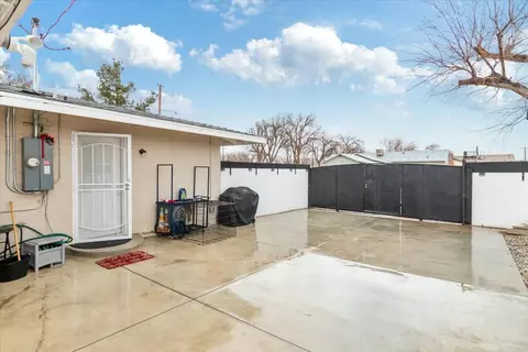 1243 Ivyton St W, Lancaster, CA 93534 photo 27