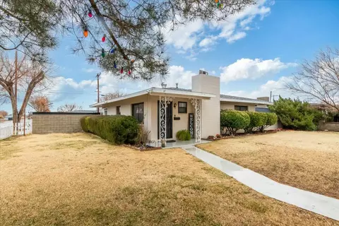 1243 Ivyton St W, Lancaster, CA 93534