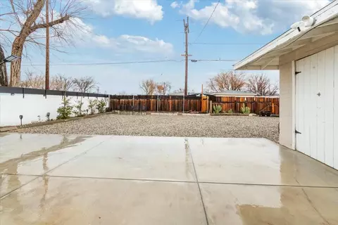 1243 Ivyton St W, Lancaster, CA 93534 photo 25