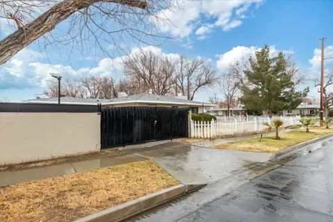 1243 Ivyton St W, Lancaster, CA 93534 photo 24