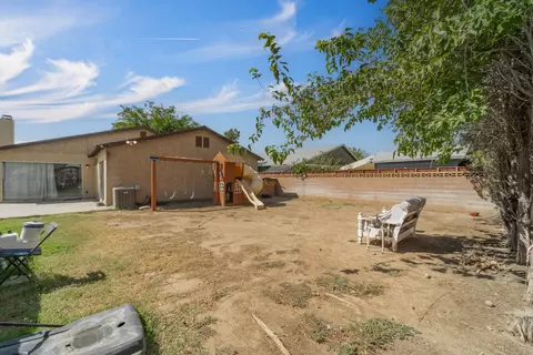 44536 Benald St, Lancaster, CA 93535 photo 16