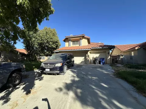 42656 Tempo Dr, Lancaster, CA 93536