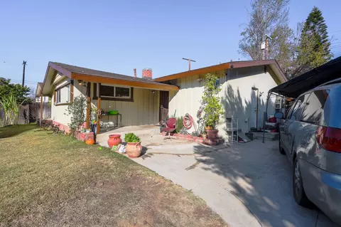 18559 Lemay St, Reseda, CA 91335