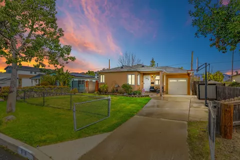 816 Lamer St N, Burbank, CA 91506