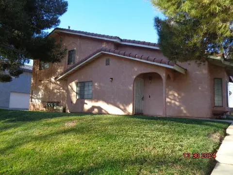 43611 8th St E, Lancaster, CA 93535