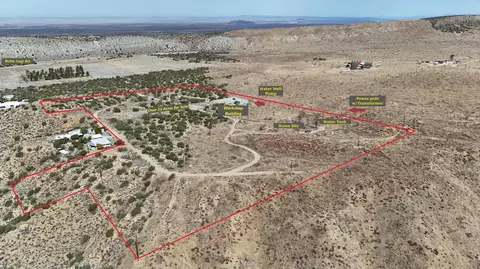 17120 Bobs Gap Rd, Valyermo, CA 93563 photo 2