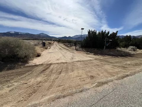 17120 Bobs Gap Rd, Valyermo, CA 93563 photo 21