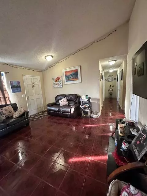 Entry Way - 37426 18th St E, Palmdale, CA 93550 photo 1 of 1