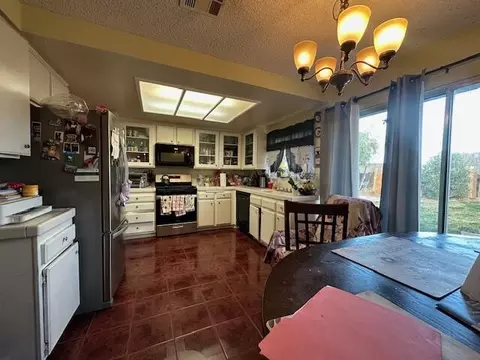 Kitchen - 37426 18th St E, Palmdale, CA 93550 photo 1 of 2