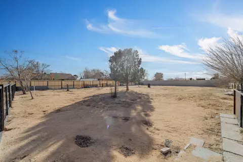16976 Hillcrest Ave, North Edwards, CA 93523 photo 44