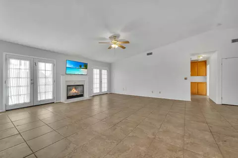 16976 Hillcrest Ave, North Edwards, CA 93523 photo 13