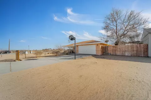 16976 Hillcrest Ave, North Edwards, CA 93523 photo 37