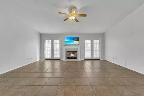 16976 Hillcrest Ave, North Edwards, CA 93523 photo 4