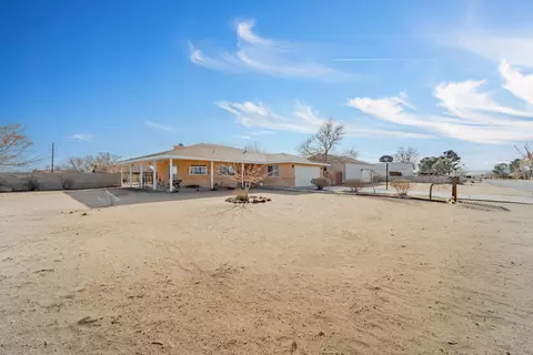 16976 Hillcrest Ave, North Edwards, CA 93523 photo 34