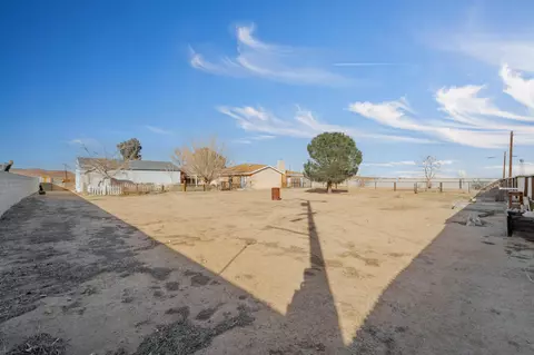 16976 Hillcrest Ave, North Edwards, CA 93523 photo 46