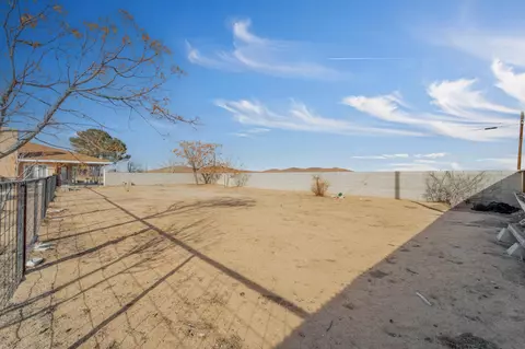 16976 Hillcrest Ave, North Edwards, CA 93523 photo 43