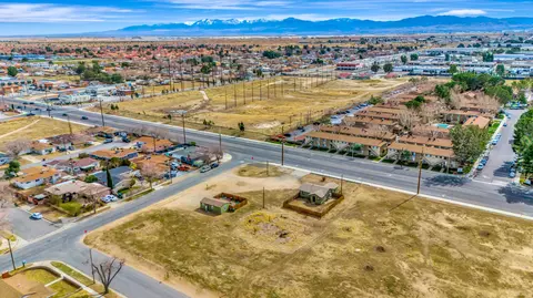 351-363 Avenue K E, Lancaster, CA 93535 photo 40