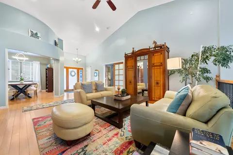 Living - 23831 Lakeview Dr, Tehachapi, CA 93561 photo 1 of 4