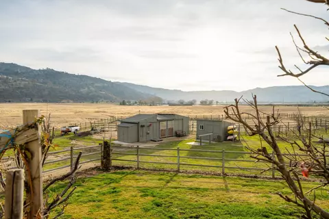 Other - 23831 Lakeview Dr, Tehachapi, CA 93561 photo 1 of 6