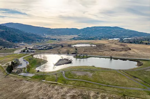 View/Area - 23831 Lakeview Dr, Tehachapi, CA 93561 photo 1 of 6