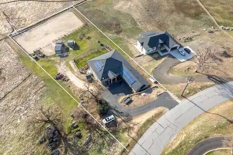 View/Area - 23831 Lakeview Dr, Tehachapi, CA 93561 photo 4 of 6