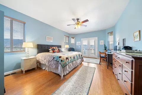 Bedroom - 23831 Lakeview Dr, Tehachapi, CA 93561 photo 1 of 6
