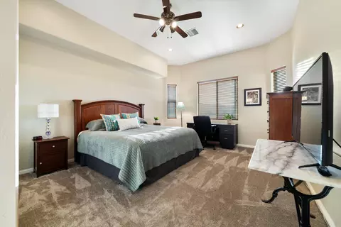 Bedroom - 23831 Lakeview Dr, Tehachapi, CA 93561 photo 5 of 6