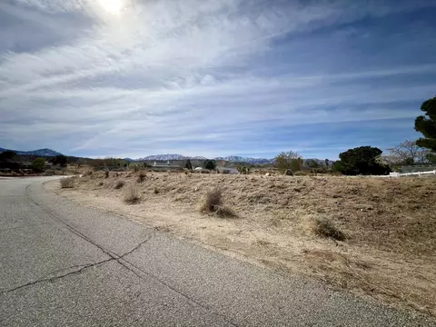 163 Rd Ste Vic Burning Tree Ste, Llano, CA 93544 photo 5