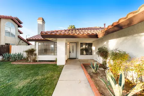 5373 Katrina Pl, Palmdale, CA 93552 photo 5