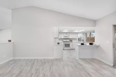 5373 Katrina Pl, Palmdale, CA 93552 photo 14