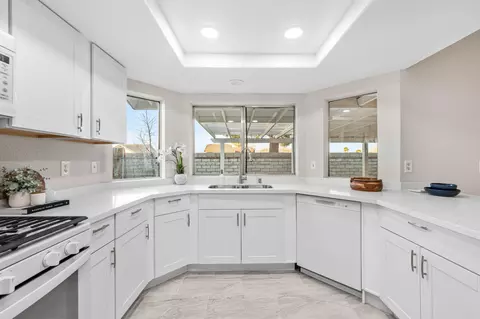 5373 Katrina Pl, Palmdale, CA 93552 photo 18