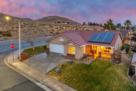 3464 Topgun St, Rosamond, CA 93560