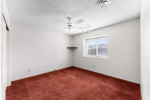 Bedroom - 21013 Carriage Dr, Tehachapi, CA 93561 photo 3 of 5