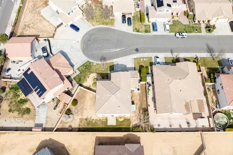 View/Area - 8844 Mora Ct, Lancaster, CA 93536 photo 2 of 3